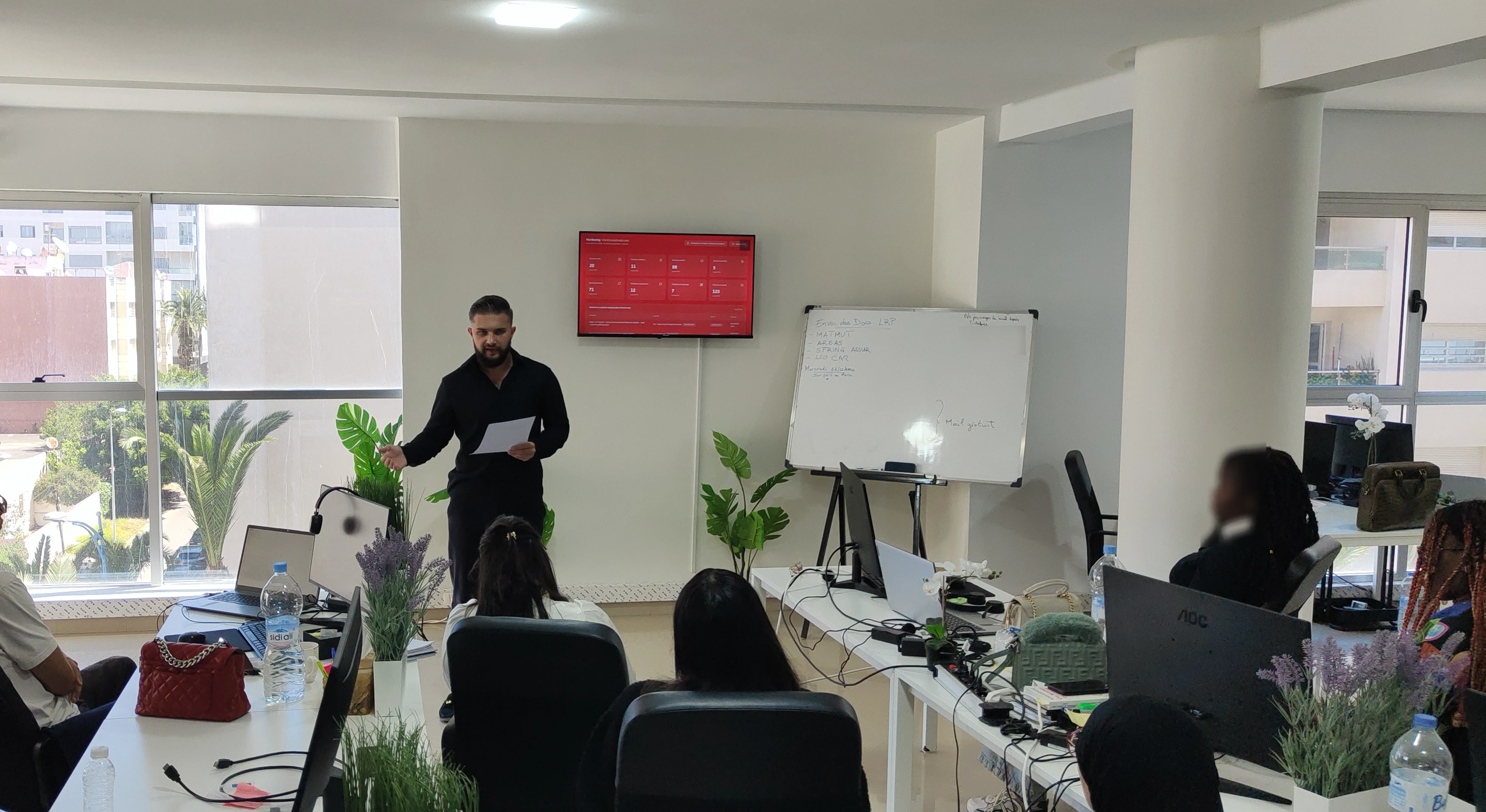 Session de formation des équipes Pare-Brise Éco aux outils métier.